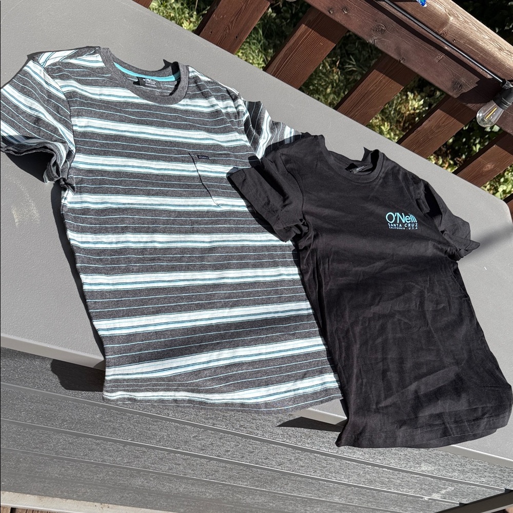 14/16 O'Neill Kids Black and Blue Striped Short Sleeve Tees would fit Wo S NWOT